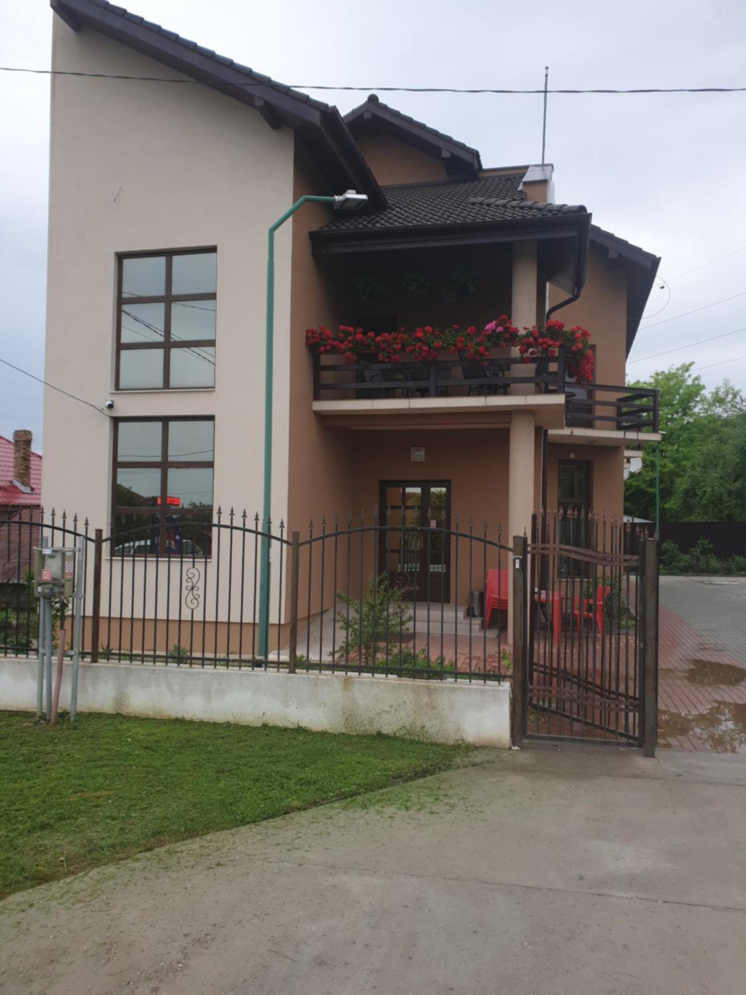 Pensiunea Casa Soarelui Simian Экстерьер фото